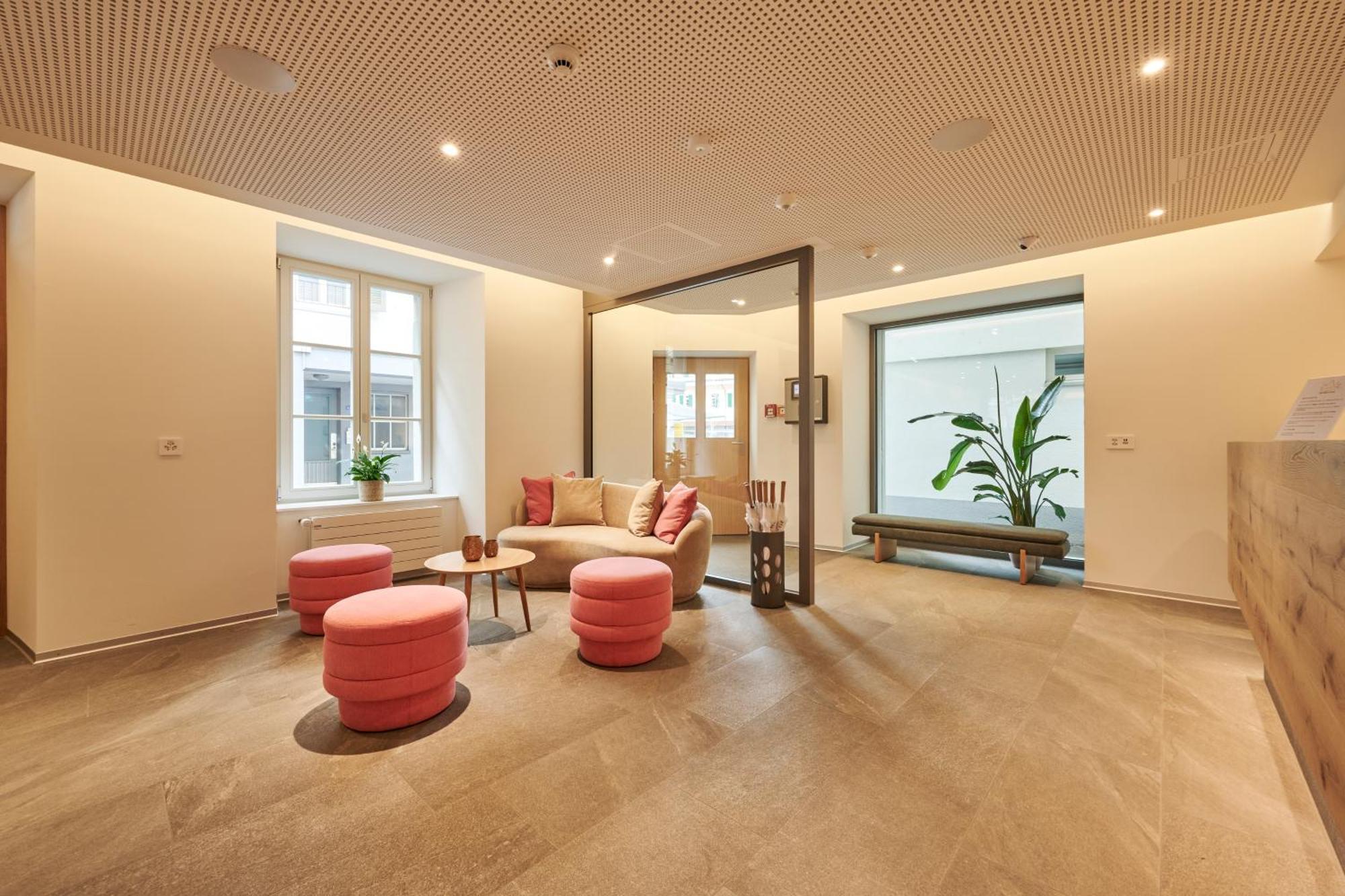 Aparthotel Krone - Self Check-In Unterseen Exterior photo