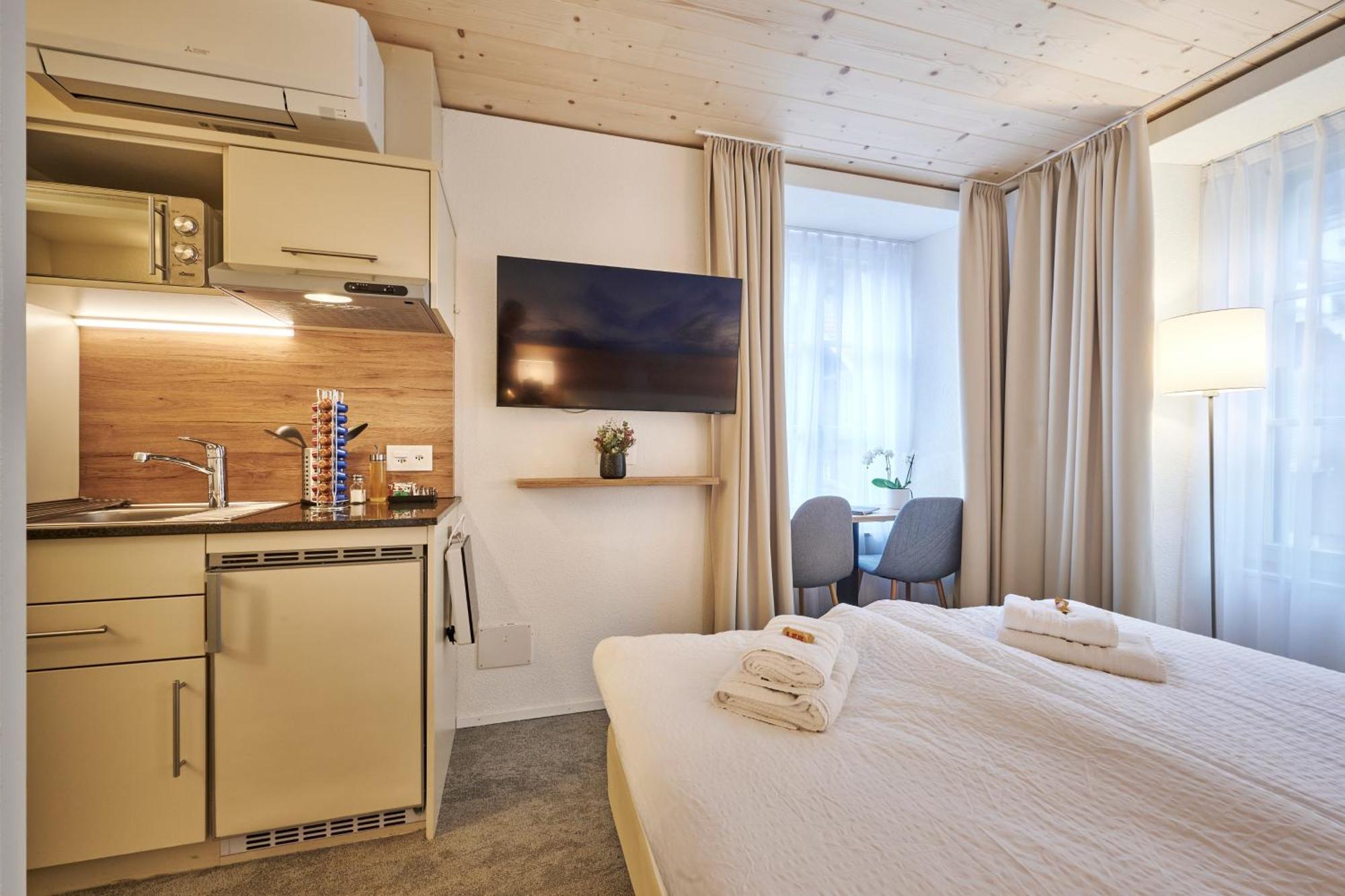 Aparthotel Krone - Self Check-In Unterseen Exterior photo